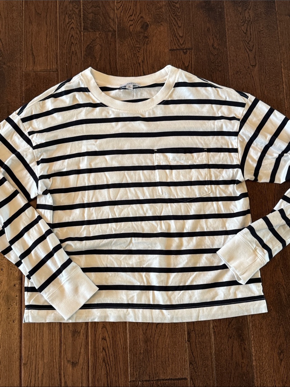 Evereve Black and White Striped Long Sleeve Tee